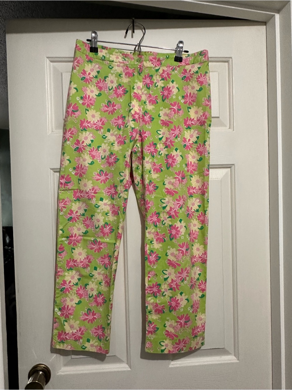 Lilly Pulitzer Green Floral Capri Pants - Pink & Cream Blooms